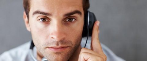 Descubre qué canción sonaba el día que naciste