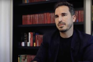 Los 7 libros recomendados por Javier Castillo, el autor más vendido de novela negra de nuestro país