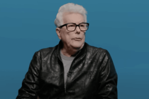 Las 7 novelas recomendadas por Ken Follett, el autor de Los Pilares de la Tierra