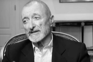 La nueva recomendación de Pérez-Reverte: un clásico… y sus otras recomendaciones