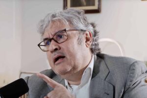 Los 6 libros de los que Juan Manuel de Prada siempre habla bien
