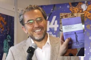 «Una gran historia de amor, muy romántica y con ingenio» así define Máximo Huerta esta novela que está leyendo