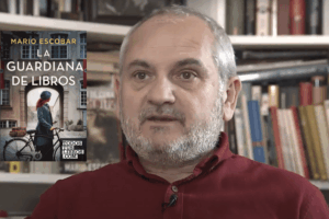 Mario Escobar vuelve con una conmovedora novela ambientada en la Alemania nazi tras el éxito de Canción de cuna de Auschwitz y La librera de Madrid