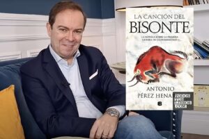 Dice  Javier Sierra que esta es la novela «llamada a cambiar por completo nuestra noción de la Prehistoria»