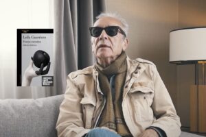 Escucha a Juan José Millás recomendar el nuevo libro de la autora que «construye arquitecturas verbales en las que uno se quedaría a vivir».