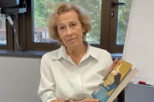 «Un libro de esos que te provocan sacudidas» la obra que recomienda Julia Navarro «Volar con un ala rota»